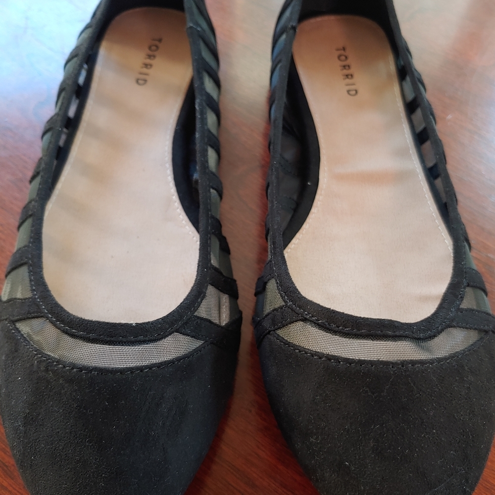 Torrid Flats size 11.5 wide. Mesh black NWOT